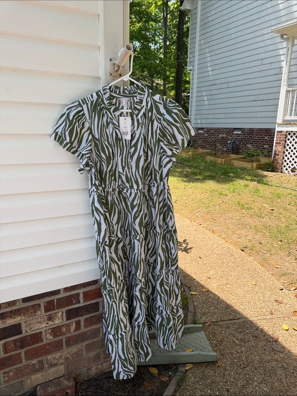 crown & ivy Olive and White Zebra-Print Maxi Dress